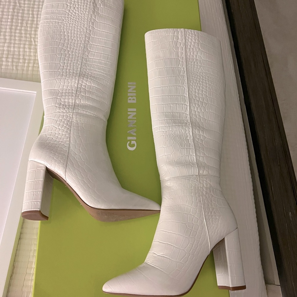 Gianni Bini High Boots